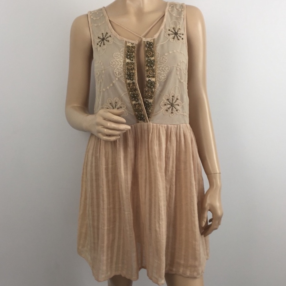 A'Reve Embroidered Crisscross  mid-back Tunic Dress-Summer/Fall Size Large NWT